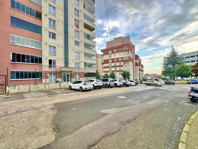 YENİCUMA TOKİ KONUTLARINDA KİRALIK 4+1 DAİRE !!!