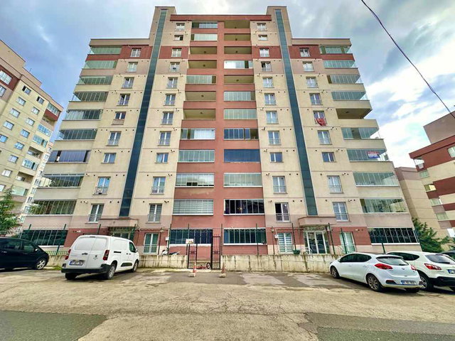 YENİCUMA TOKİ KONUTLARINDA KİRALIK 4+1 DAİRE !!!