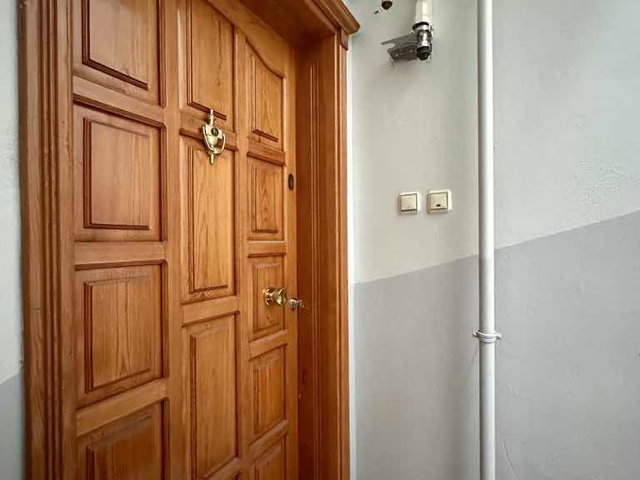 MEYDAN'A YÜRÜME MESAFESİNDE KİRALIK 2+1 DAİRE !!!