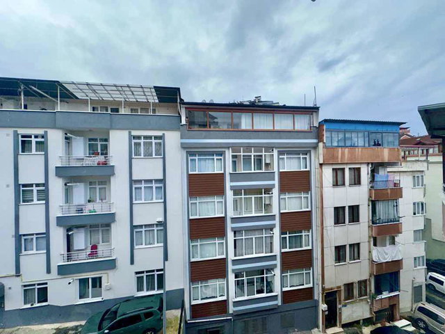 MEYDAN'A YÜRÜME MESAFESİNDE KİRALIK 2+1 DAİRE !!!