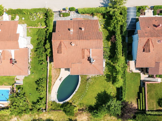 RE/MAX BEYAZ BADEMLİ ÇAĞRIŞAN’DA 800 M² ARSA İÇERİSİNDE MÜSTAKİL HAVUZLU ÖZEL VİLLA