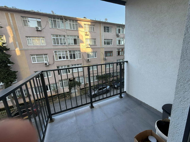 EYÜPSULTAN AKŞEMSETTİN MAHALLESİNDE SİTE İÇİNDE SATILIK DAİRE
