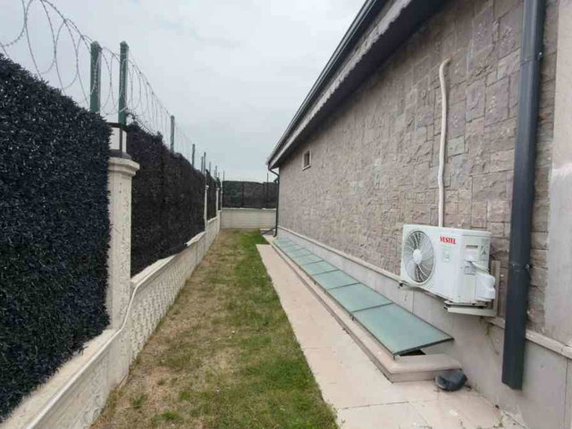 KARAOĞLAN MAHALLESİNDE 5+1 SATILIK VİLLA