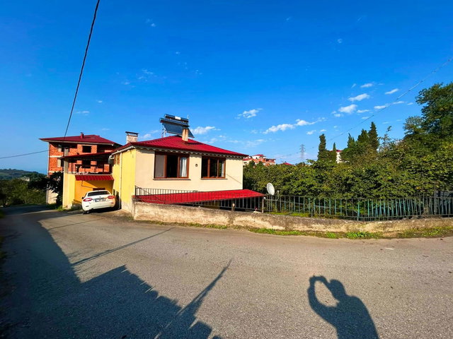 ŞEHİR MERKEZİNE YAKIN MÜSTAKİL EV HAYALİ SİZİ BEKLİYOR...