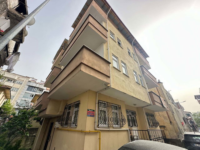 YENİMAHALLE'DE MERKEZİ KONUMDA 2+1 KİRALIK DAİRE