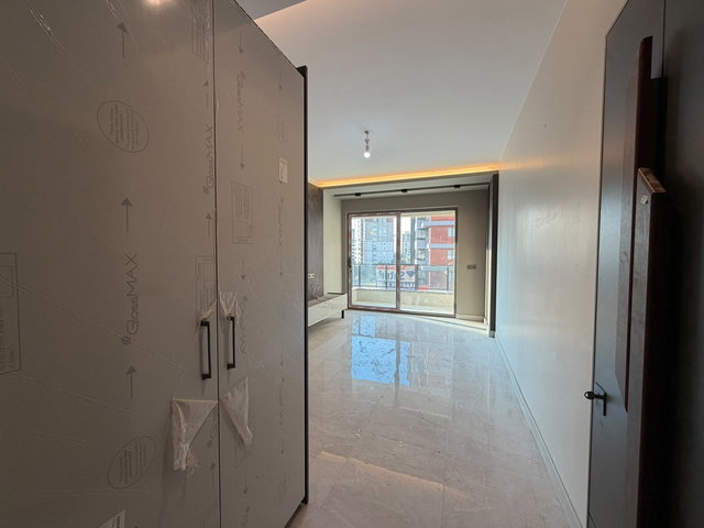 RE/MAX EDE'DEN ANA CADDE ÜZERİNDE LÜKS 2+0 SATILIK DAİRE