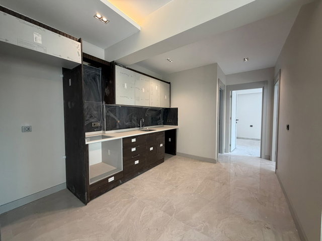 RE/MAX EDE'DEN ANA CADDE ÜZERİNDE LÜKS 2+0 SATILIK DAİRE