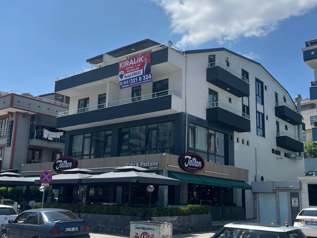 İZMIT TOPÇULAR MAHALLESI 25 M2 EŞYALI 1+0 KIRALIK DAIRE