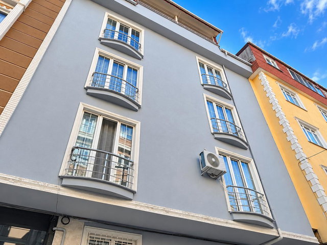 RE/MAX GELİŞİM GÜVENCESİYLE MEHTERÇEŞME MAHALLESİ SATILIK 6+2