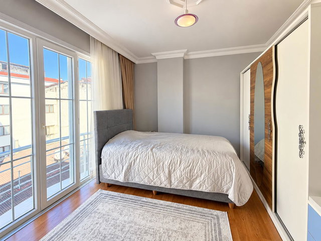 RE/MAX GELİŞİM GÜVENCESİYLE MEHTERÇEŞME MAHALLESİ SATILIK 6+2