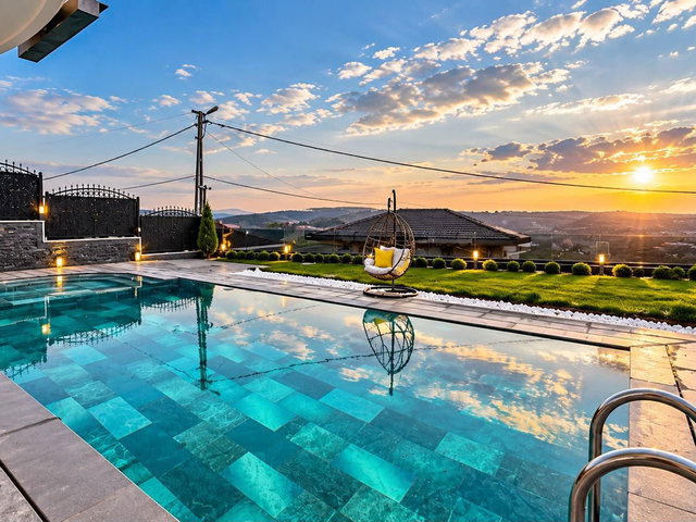ŞİLE BALİBEY MAH. 600 M2 ARSA İÇERİSİNDE ULTRA LÜKS 7+2 VİLLA
