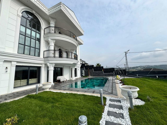 ŞİLE BALİBEY MAH. 600 M2 ARSA İÇERİSİNDE ULTRA LÜKS 7+2 VİLLA