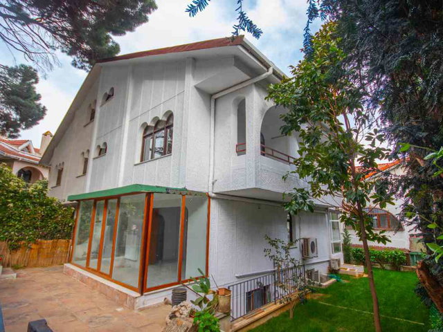 YENİKÖY TAHİRPAŞA EVLERİ 5+2 KİRALIK İKİZ VİLLA