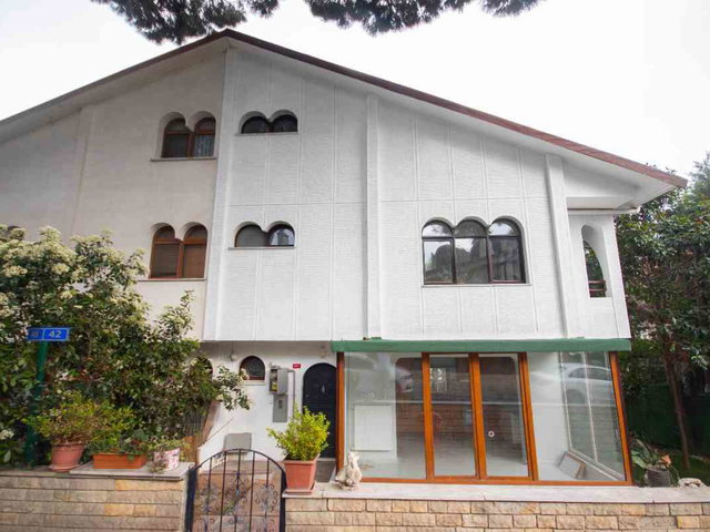 YENİKÖY TAHİRPAŞA EVLERİ 5+2 KİRALIK İKİZ VİLLA