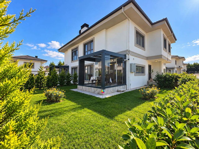 ŞİLE ÇAVUŞ MAH. SİTE İÇERİSİNDE FULL YENİ EŞYALI KİRALIK VİLLA
