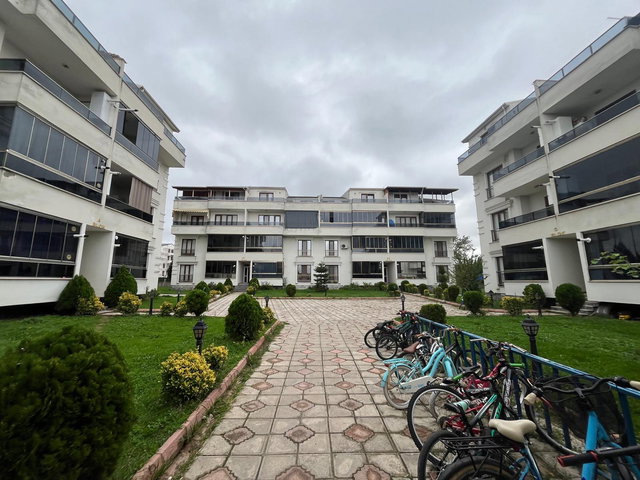 KARTEPE KENT MEYDANINDA SATILIK 2+1 YÜKSEK GİRİŞ DAİRE