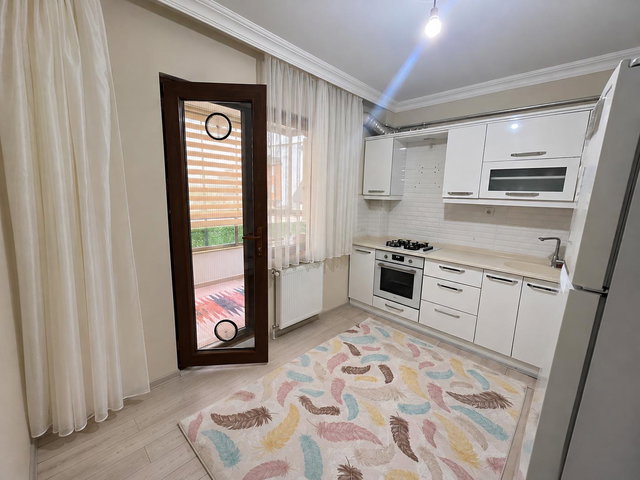 KARTEPE KENT MEYDANINDA SATILIK 2+1 YÜKSEK GİRİŞ DAİRE