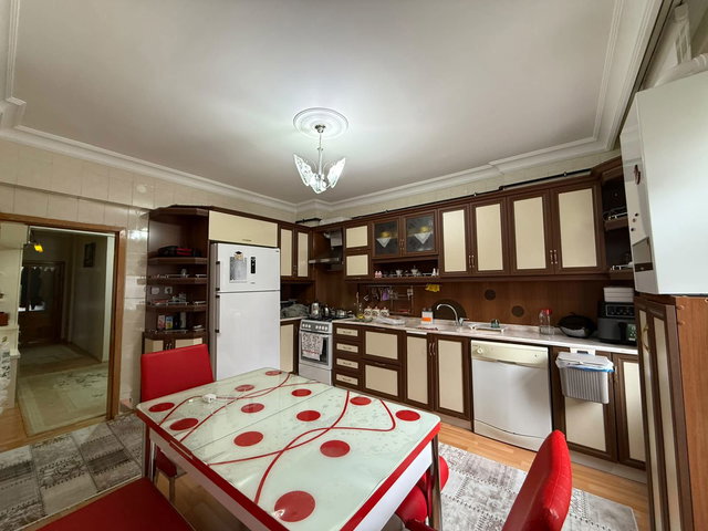 REMAX İLKE'DEN YILDIZKENT'TE 3+1 KİRALIK DAİRE