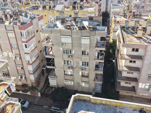 ANTALYA MURATPAŞA GÜVENLİK'TE KATTA TEK 3+1 GENİŞ SATILIK DAİRE