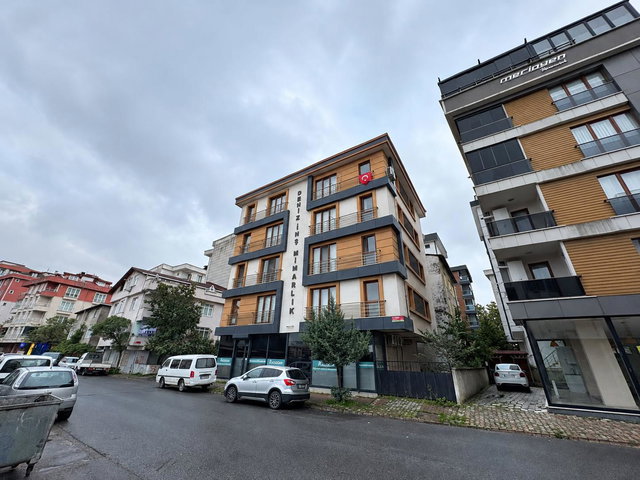ÇEKMEKÖY CUMHURİYET MAH. 2+1 TEMİZ SATILIK DAİRE