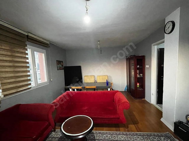 İZMİR BUCA MERKEZDE SATILIK 2+1 DAİRE