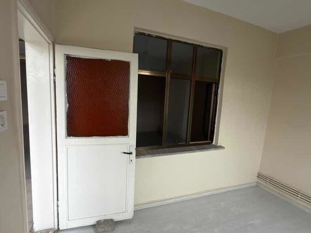 GAZİOSMANPAŞA’DA YÜKSEK GİRİŞ 2,5+1 | 110 M² BRÜT | BALKONLU | DOĞALGAZ KOMBİLİ