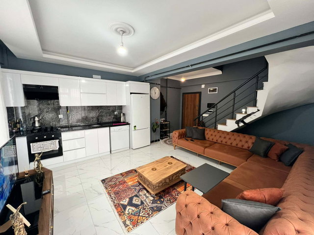 TÜYSÜZLERDE ABONELİK AÇIK KİRALIK LÜKS EŞYALI 1+1 DUBLEKS DAİRE