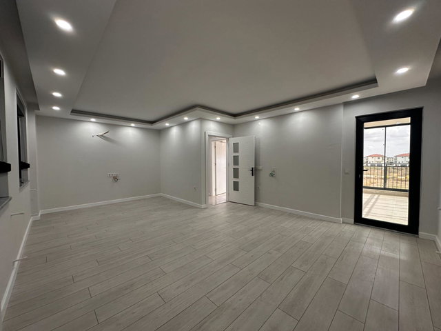 SORGUNDA TEK DAİRE ÜZERİ KİRALIK GENİŞ 2+1 DAİRE