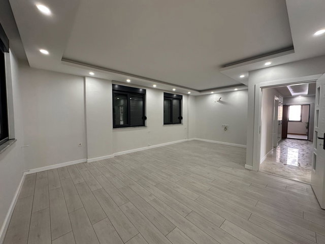 SORGUNDA TEK DAİRE ÜZERİ KİRALIK GENİŞ 2+1 DAİRE