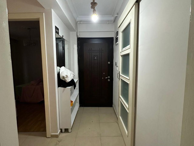 29 KARŞIYAKA ŞEMİKLER’DE SATILIK 2 + 1 DAİRE