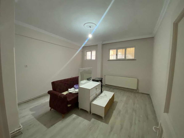 HALKALI KAVAKLI MAHALLESİNDE KİRALIK 1+1 BAHÇEKAT