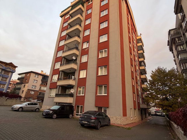 ANKARA SERHAT MAHALLESİNDE SATILIK 4+1 KÖK TAPULU DAİRE 170 M²