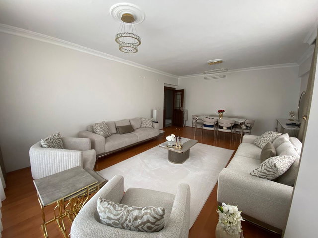 ANKARA SERHAT MAHALLESİNDE SATILIK 4+1 KÖK TAPULU DAİRE 170 M²