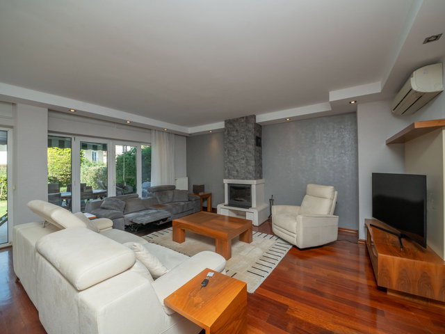 AĞAOĞLU MY VİLLAGE'DE EŞYALI ÖZEL TRİPLEX İKİZ VİLLA