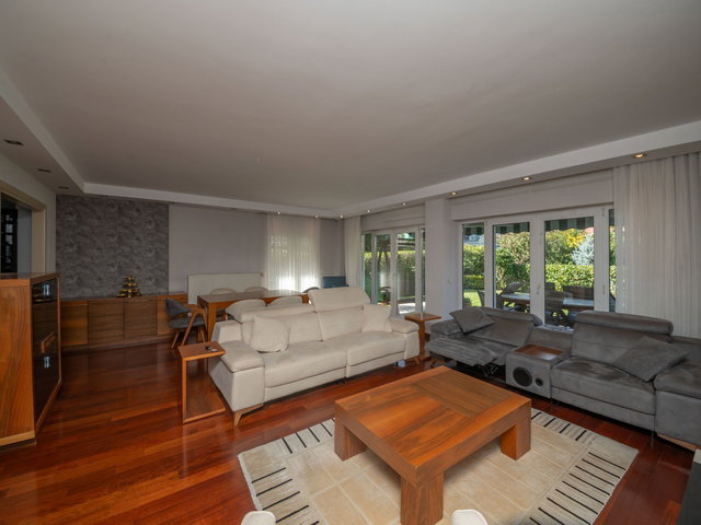 AĞAOĞLU MY VİLLAGE'DE EŞYALI ÖZEL TRİPLEX İKİZ VİLLA