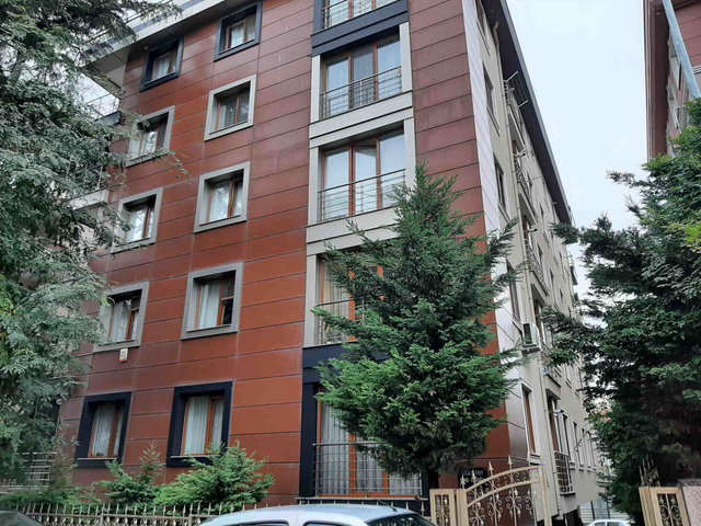 M.TEPE YALI, MİN. CAD.NİN ALT PARALELİ, ARAKAT ÇİFT BALKONLU 3+1 SATILIK 115M2