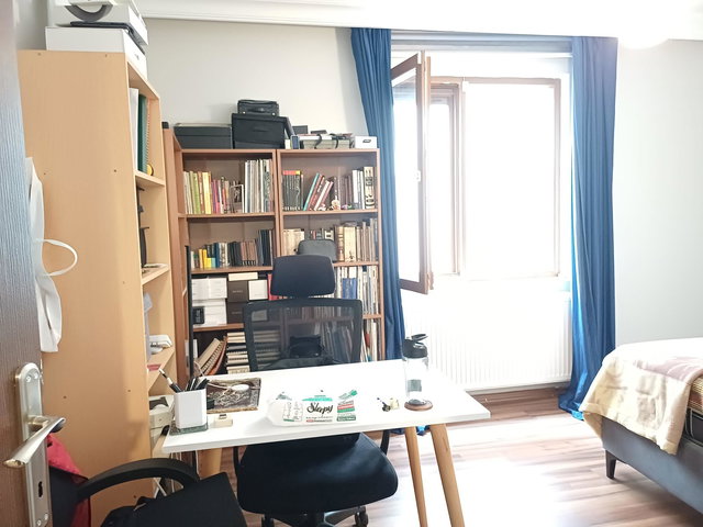 M.TEPE YALI, MİN. CAD.NİN ALT PARALELİ, ARAKAT ÇİFT BALKONLU 3+1 SATILIK 115M2