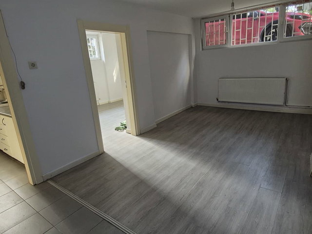 REMAX MUTLU'DAN HİLMİ PAŞA SOKAKTA 2+1 KİRALIK DAİRE