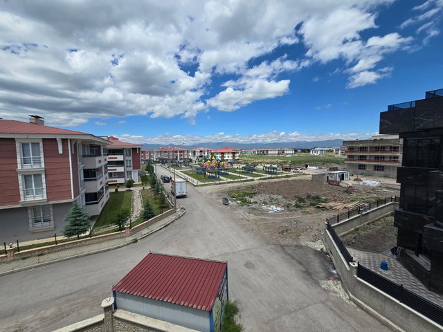REMAX İLKE'DEN DADAŞKENT'TE 4+1 SATILIK DAİRE