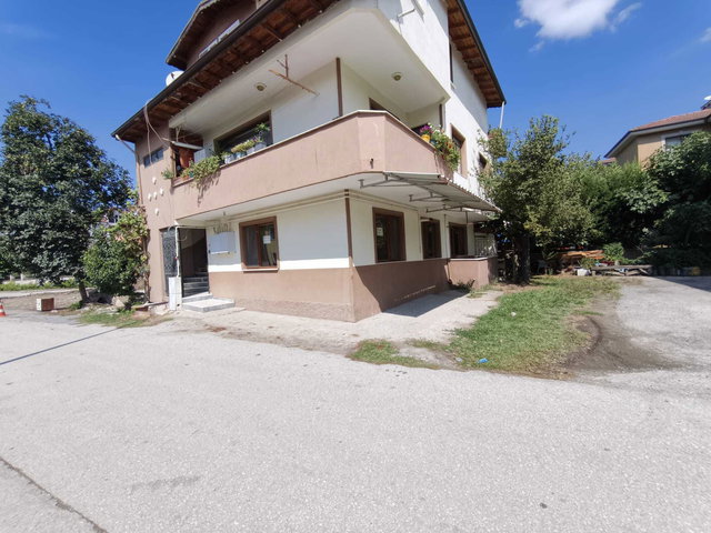 SERDİVAN-BAHÇELİEVLER'DE 90 M2 GENİŞ KİRALIK 2+1 DAİRE