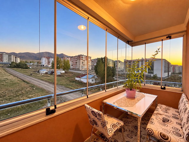 REMAX İLKE'DEN YUNUSEMRE'DE 3+1 SATILIK DAİRE