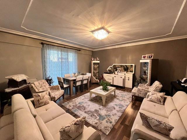 REMAX İLKE'DEN YUNUSEMRE'DE 3+1 SATILIK DAİRE