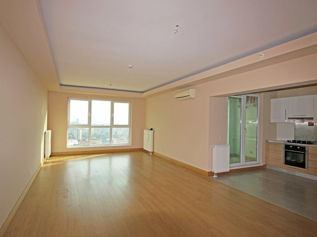ATAŞEHİR AĞAOĞLU SKY TOWERS EBEVEYNLİ BALKONLU KİRALIK 2+1