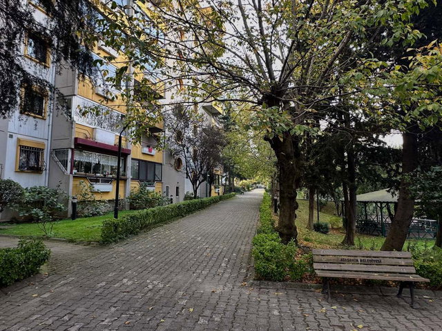 ATAŞEHİR ATATÜRK MAH. MANOLYA 1 SİTESİ’NDE 3+1 | 140 M² | 3 CEPHE | 2 BANYO