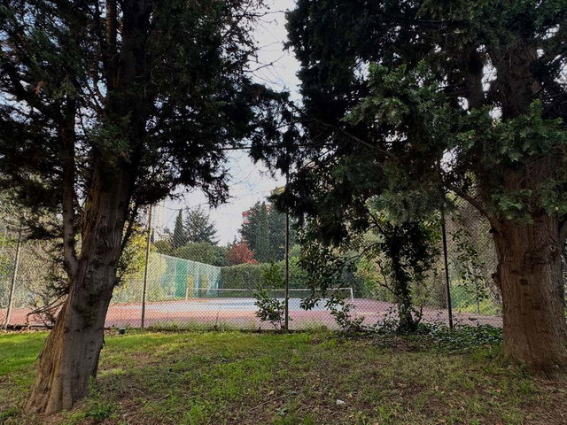 ATAŞEHİR ATATÜRK MAH. MANOLYA 1 SİTESİ’NDE 3+1 | 140 M² | 3 CEPHE | 2 BANYO