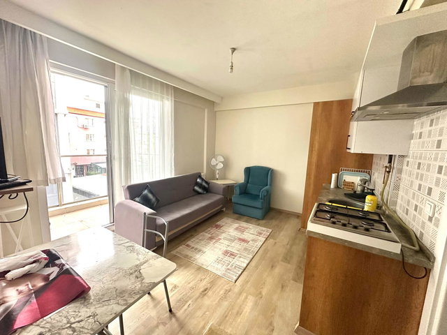 98 SEYREK MERKEZ'DE FULL EŞYALI ÜNİ YAKINI KİRALIK DAİRE