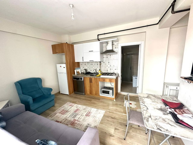 98 SEYREK MERKEZ'DE FULL EŞYALI ÜNİ YAKINI KİRALIK DAİRE