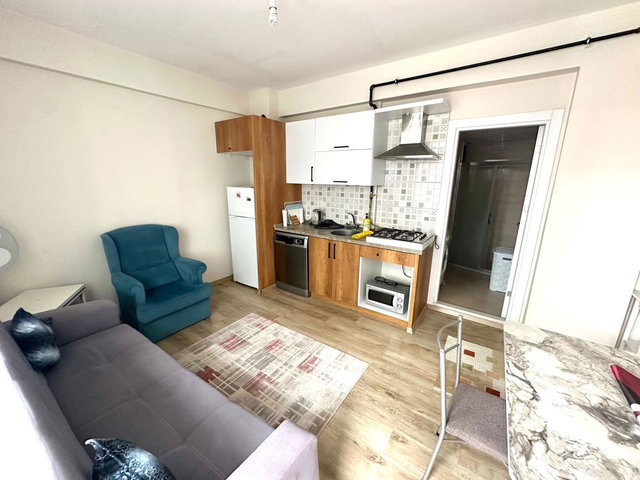 98 SEYREK MERKEZ'DE FULL EŞYALI ÜNİ YAKINI KİRALIK DAİRE