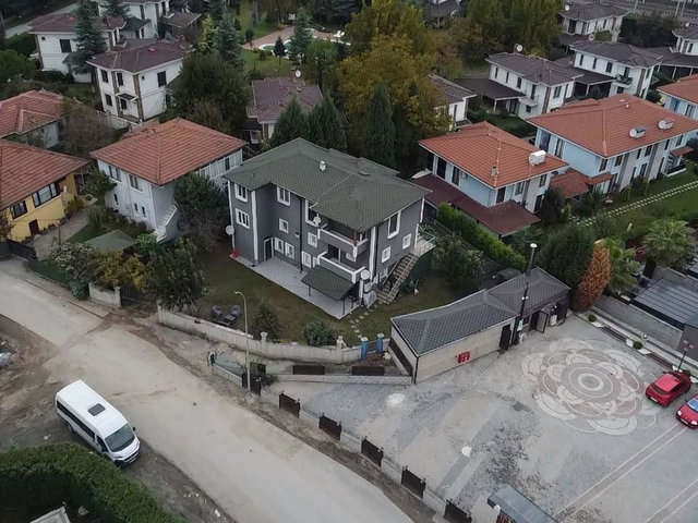 SATILIK MÜSTAKİL BİNA SAPANCA KIRKPINAR 'DA REMAX MOTTO 'DAN
