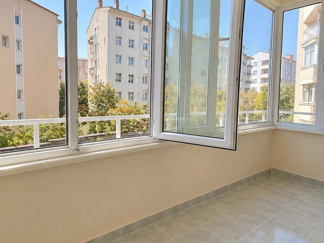 REMAX İLKE'DEN YILDIZKENT'TE 3+1 SATILIK DAİRE
